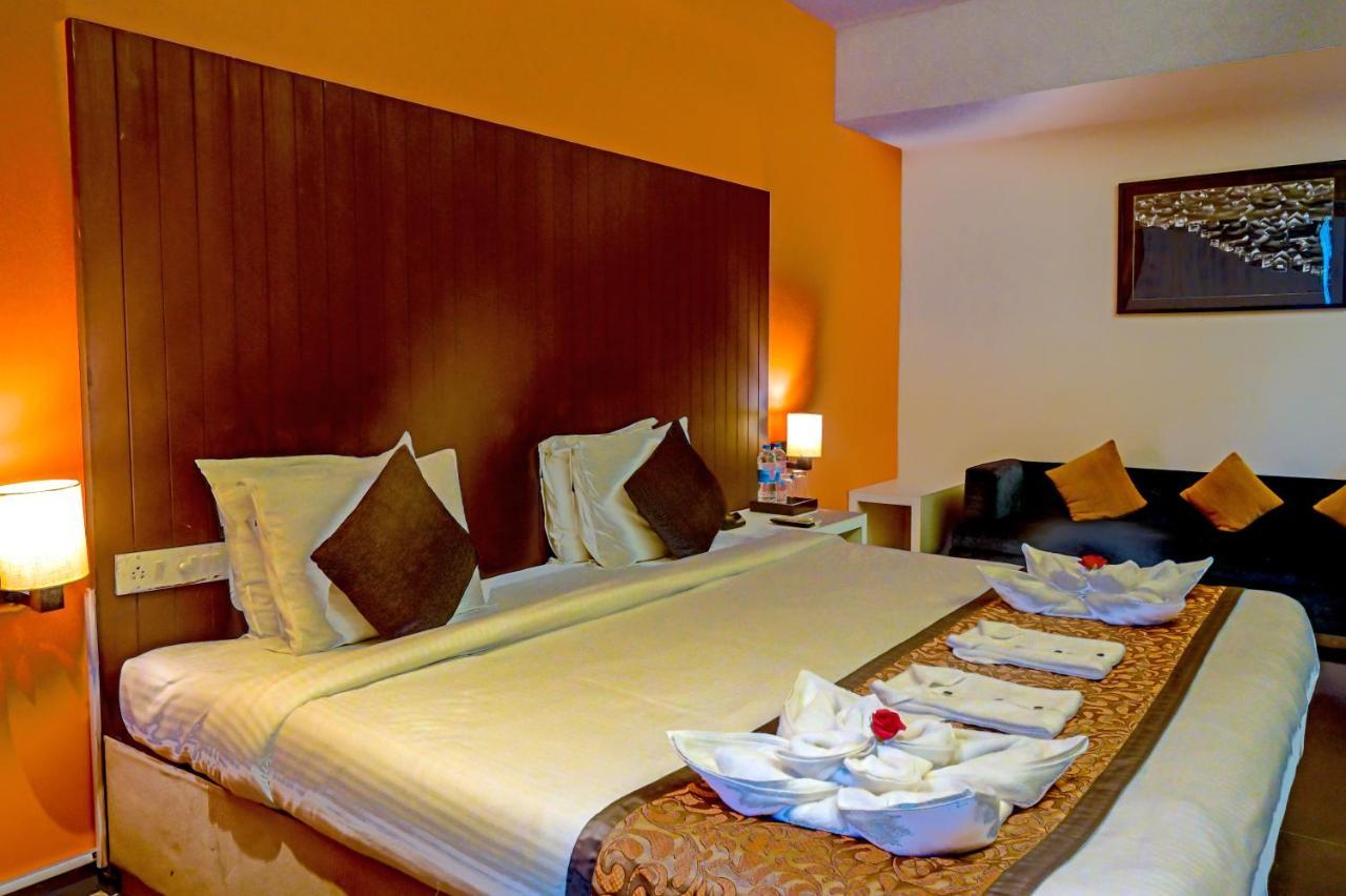 Citrus Hotel Lonavala Exterior photo