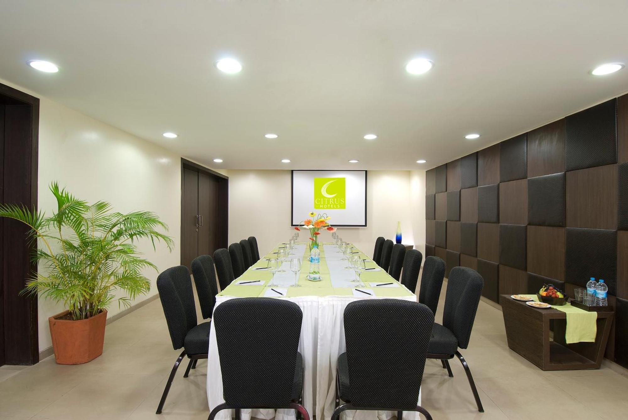 Citrus Hotel Lonavala Exterior photo