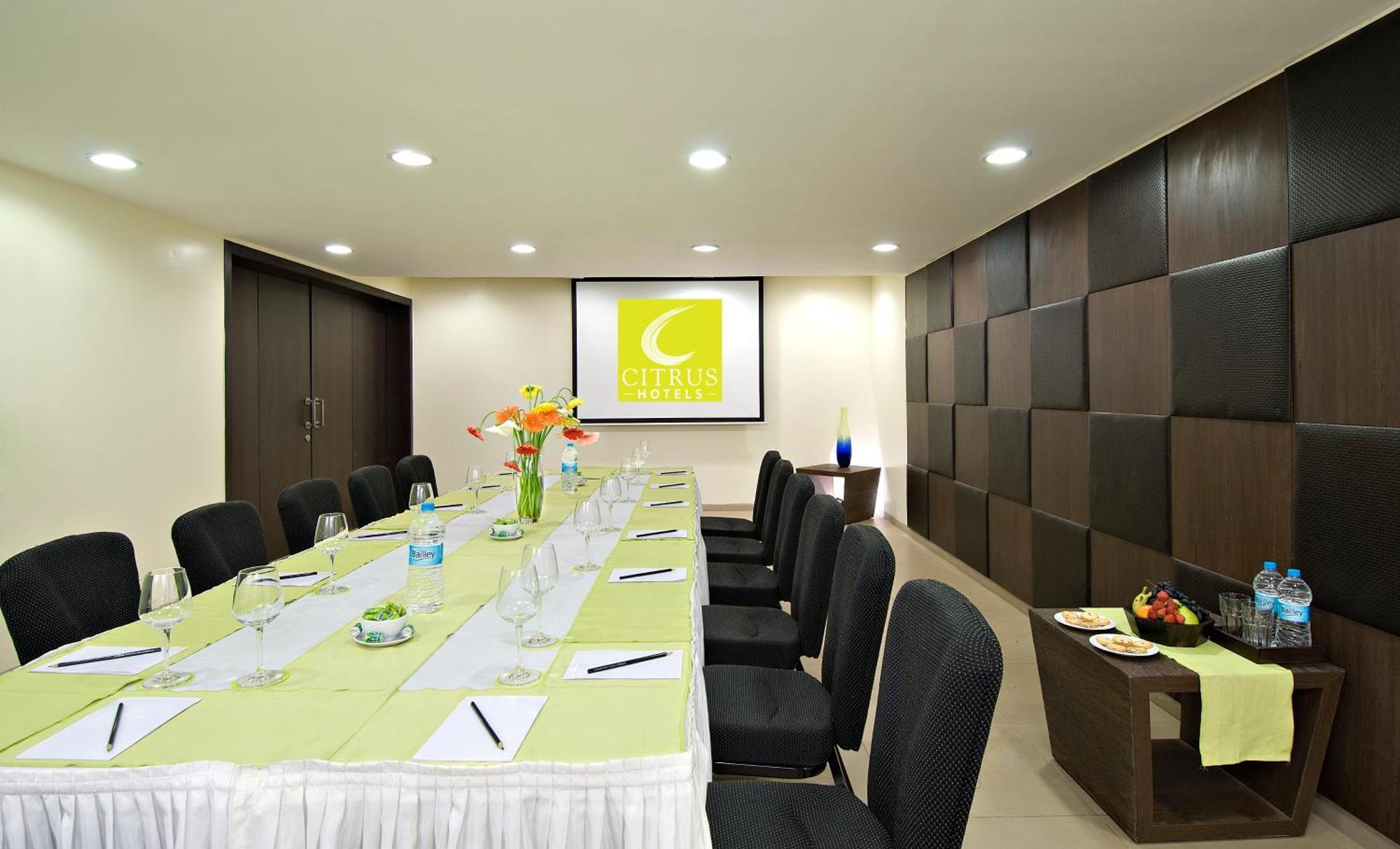 Citrus Hotel Lonavala Exterior photo