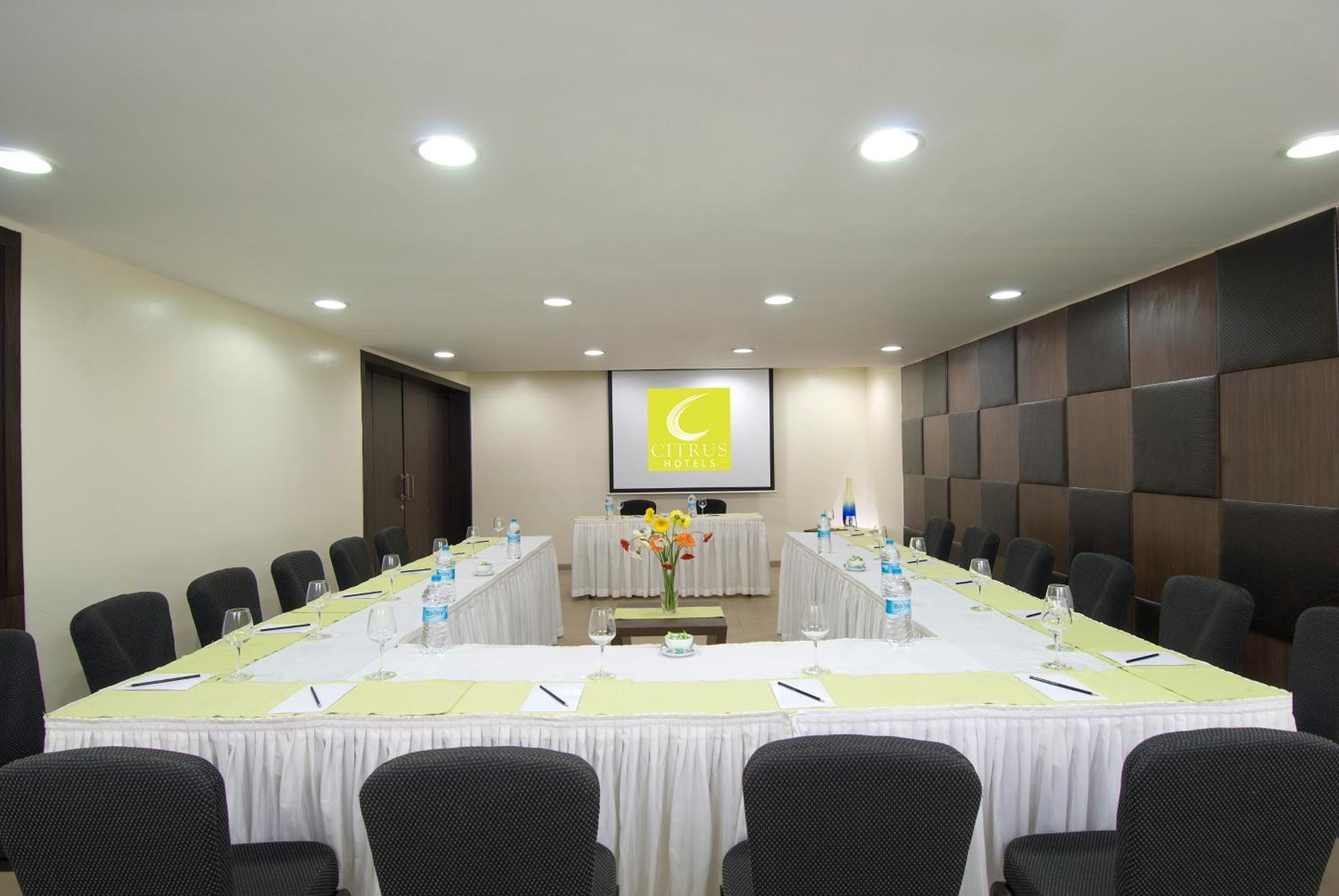 Citrus Hotel Lonavala Exterior photo