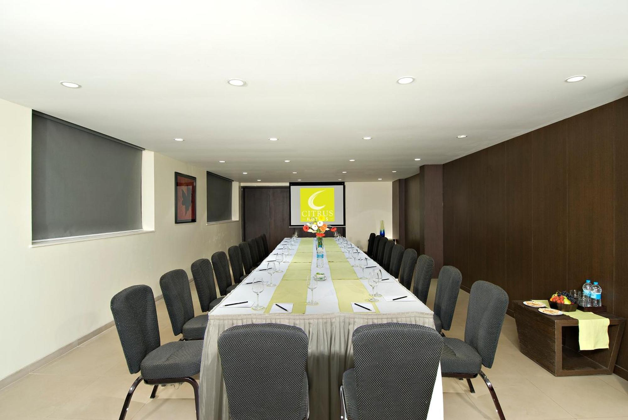 Citrus Hotel Lonavala Exterior photo