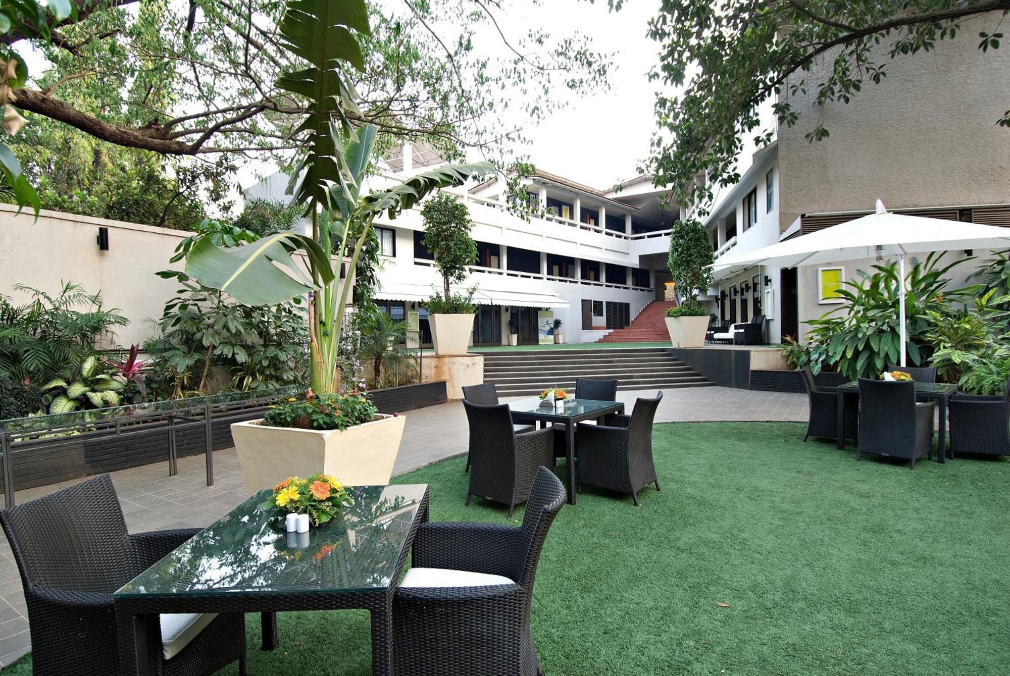 Citrus Hotel Lonavala Exterior photo