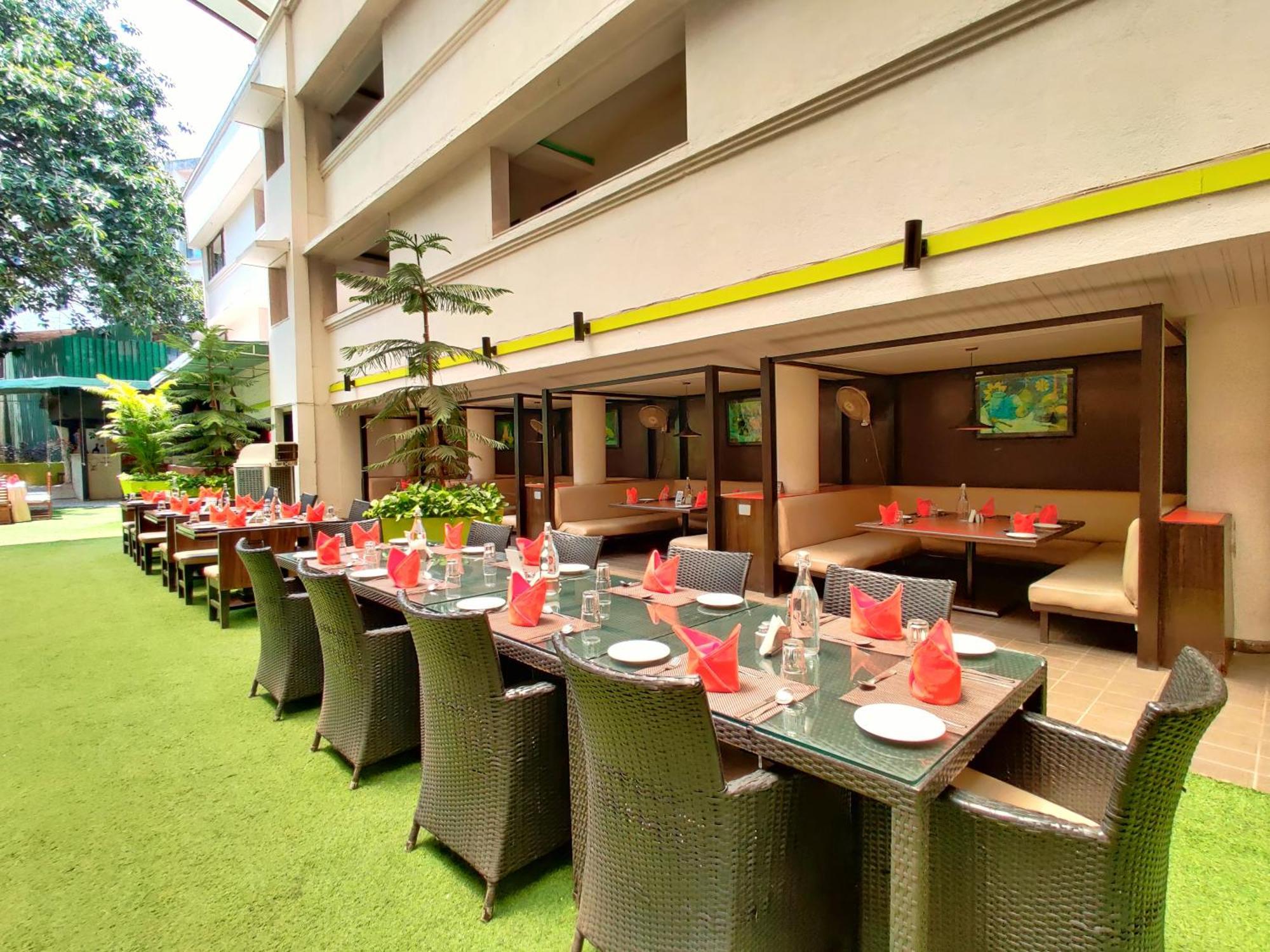 Citrus Hotel Lonavala Exterior photo
