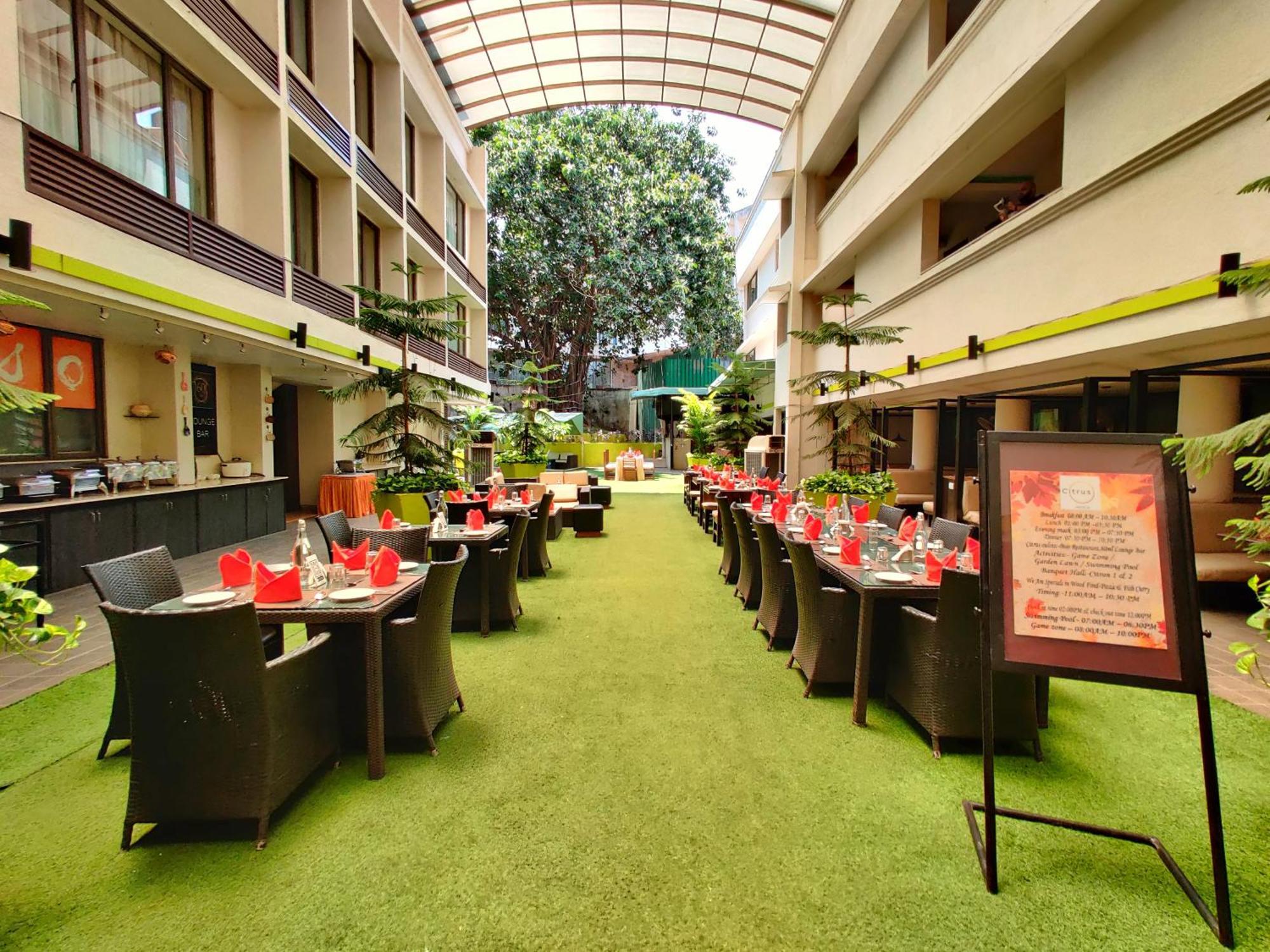 Citrus Hotel Lonavala Exterior photo