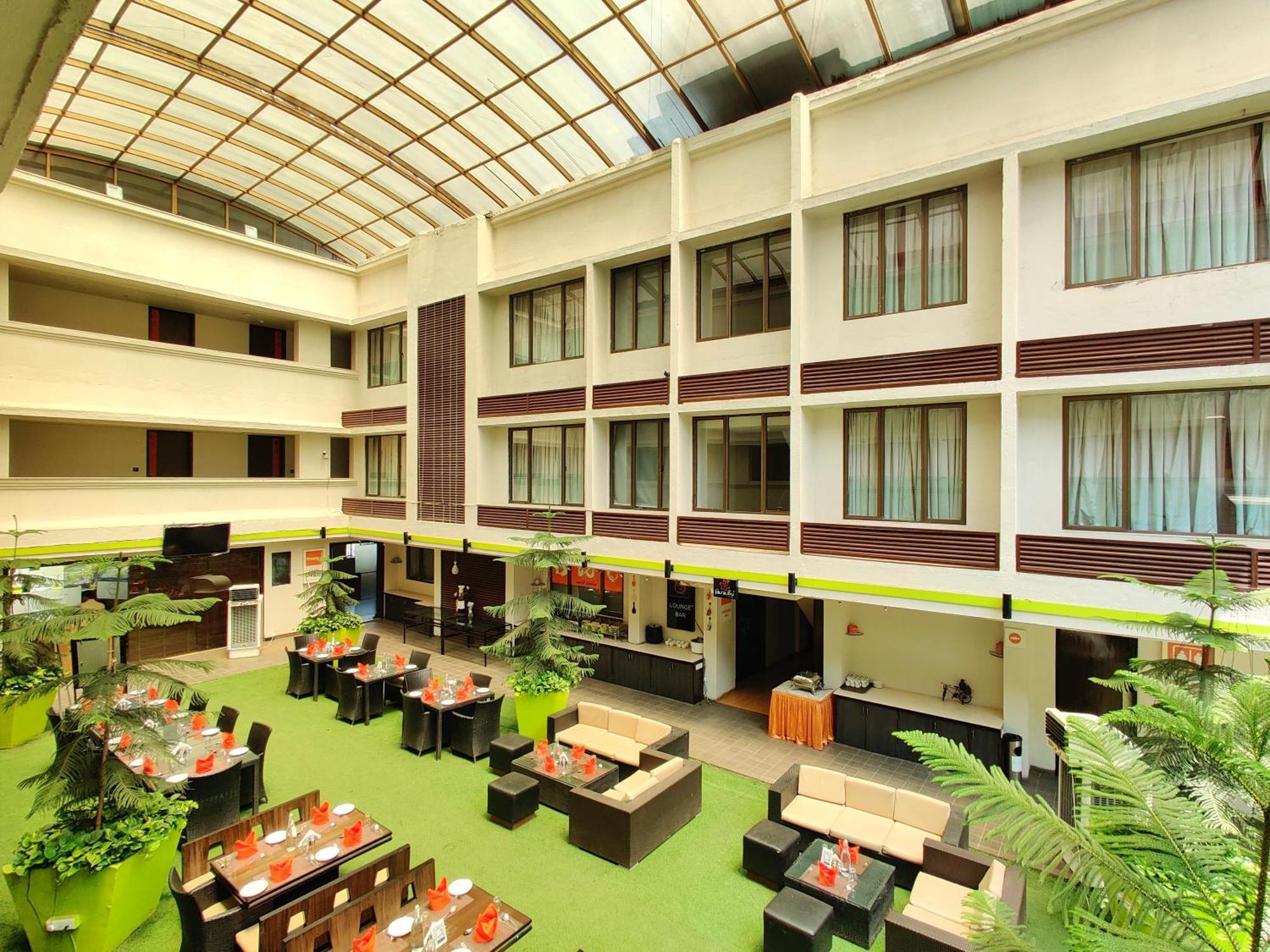 Citrus Hotel Lonavala Exterior photo