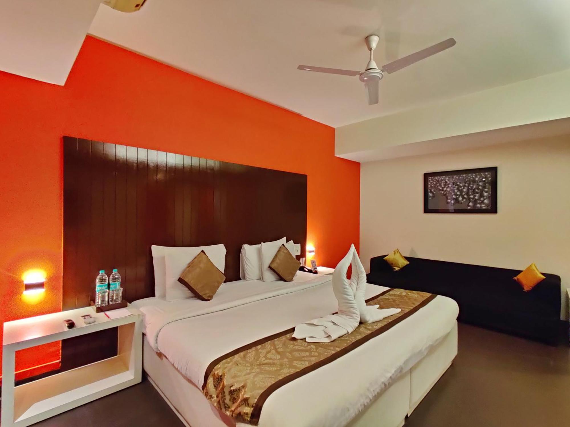 Citrus Hotel Lonavala Exterior photo