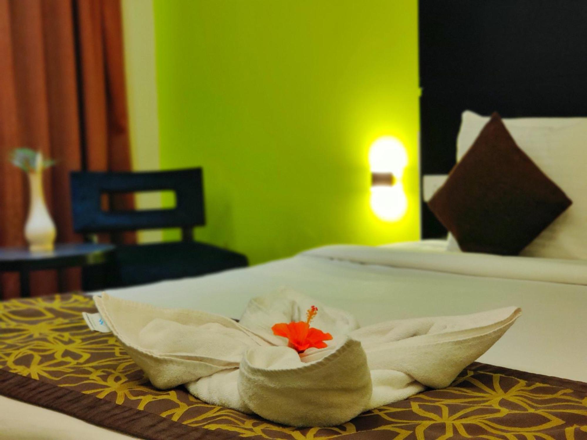 Citrus Hotel Lonavala Exterior photo